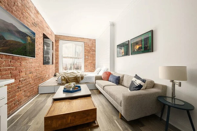 Photo - 77 Perry St Unit ID1095565P