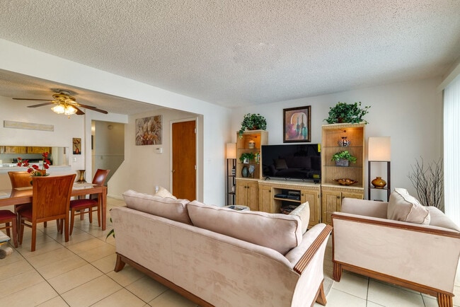 Building Photo - 929 Ariana St Unit SI ID1597080P