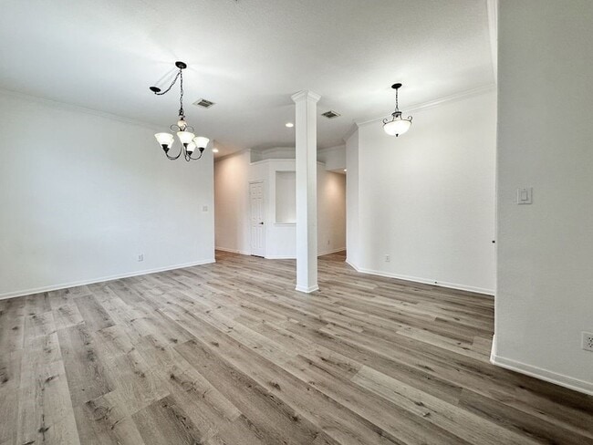 Photo - 73 E Montfair Blvd