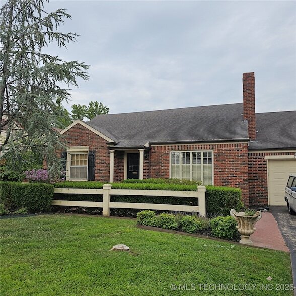 Building Photo - 2442 E 19th St