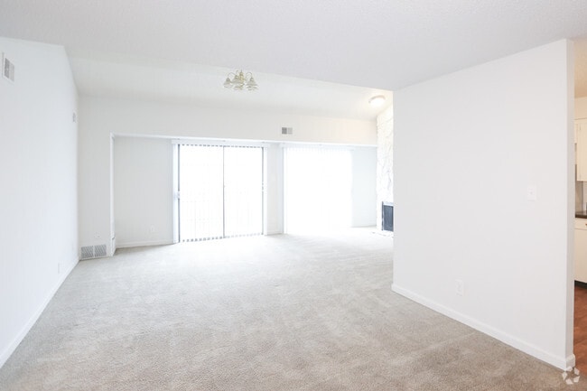 Photo - Canyon Creek Apartments