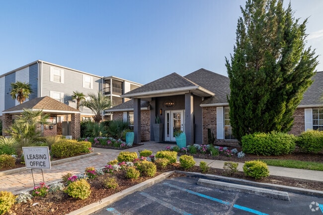 Leasing Office Exterior - The Sound at Saint Martin