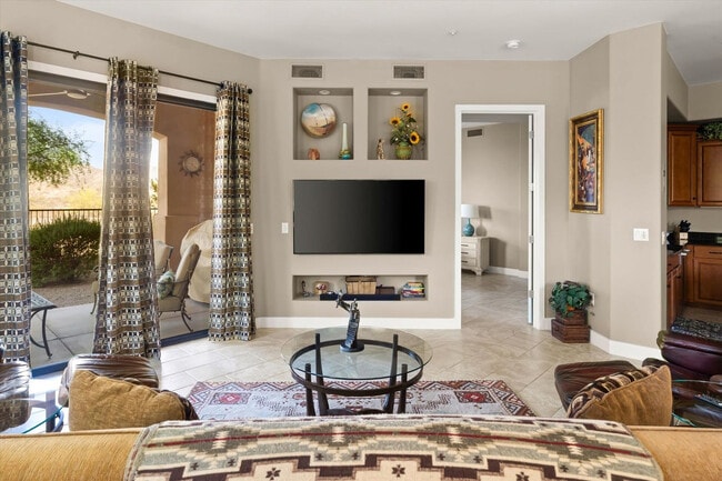 Building Photo - 15550 S 5th Ave Unit ID1282847P