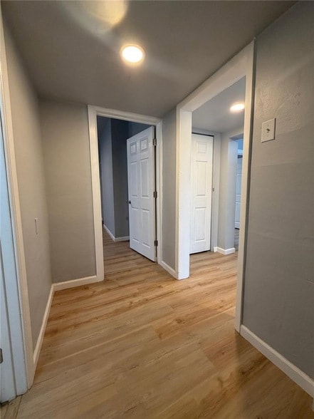 Photo - 2812 Lanpark St