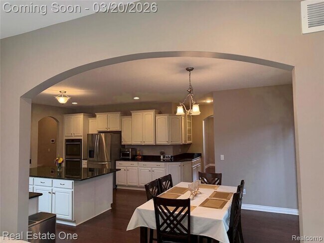 Photo - 58206 Sunflower Cir N