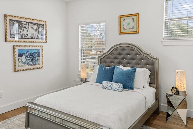 Photo - 2612 SW Livingston Square Unit SI ID1241302P