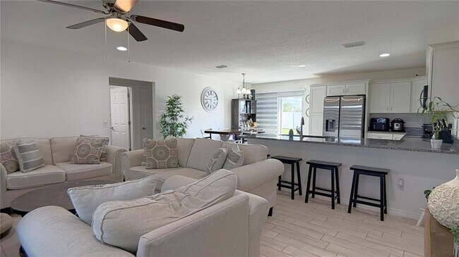 Photo - 35 Laurel Course