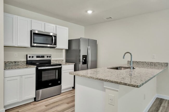 Photo - 627 Fox Den Cir