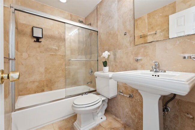 Photo - 1878 NE 46th St Unit C8C