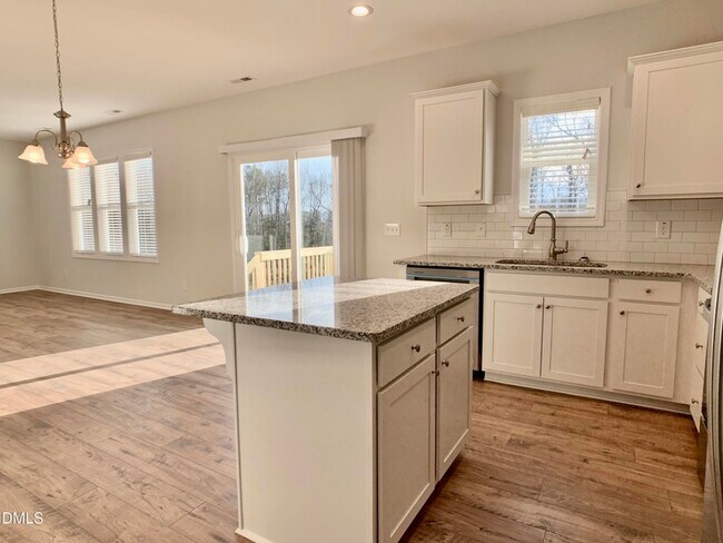 Photo - 21 Henhouse Ct