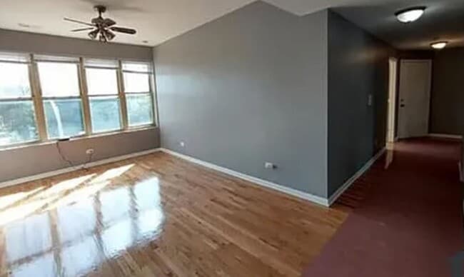 Photo - 612 E Marquette Rd