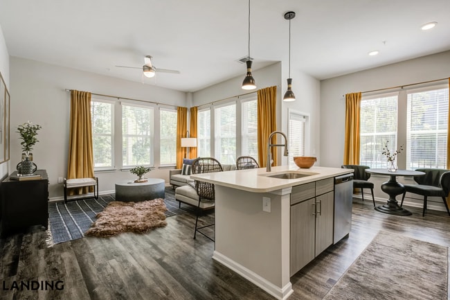 Building Photo - 5340 Periwinkle Hl Ave Unit 2110