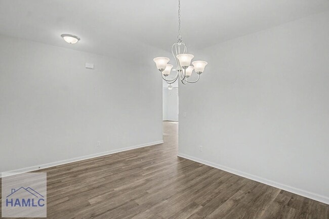 Photo - 274 Renwick Lp