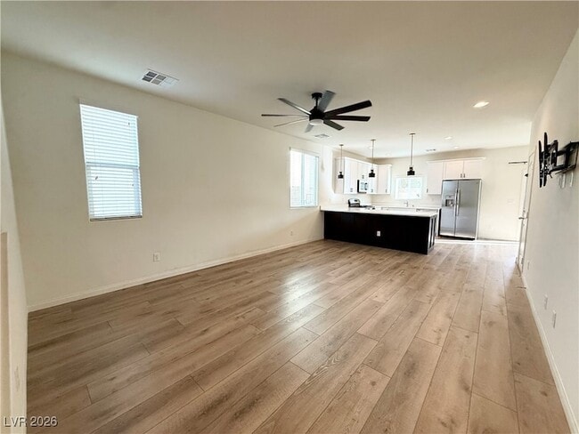 Photo - 5414 Enchanted Rose St