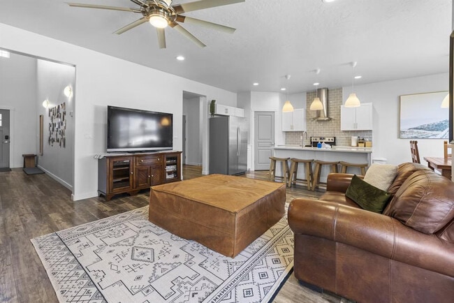 Photo - 2052 W Bella Ln Unit ID1308957P