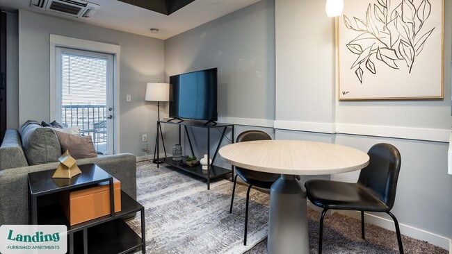 Photo - 335 W 9th St Unit 906.1403838