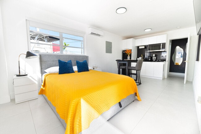 Building Photo - 1070 NW 193rd St Unit ID1258752P