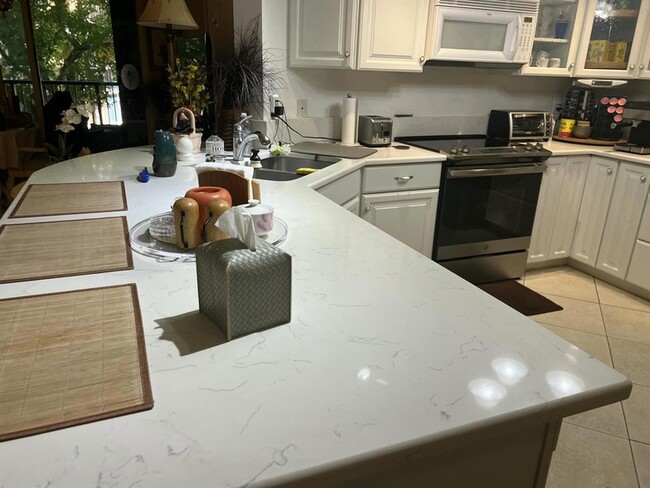 Photo - 100 Scotia Dr Unit 203