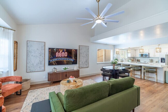 Photo - 629 Tarn Way Unit SI ID1250767P