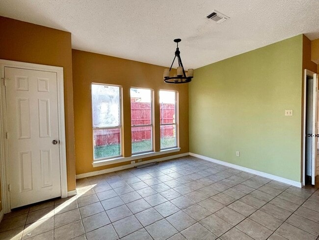 Photo - 2108 Arbor Creek Dr