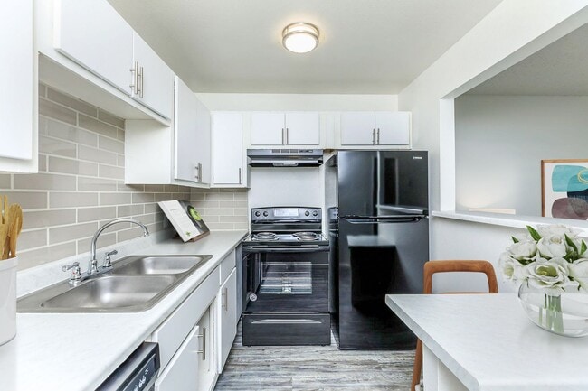 Photo - Apex on Central