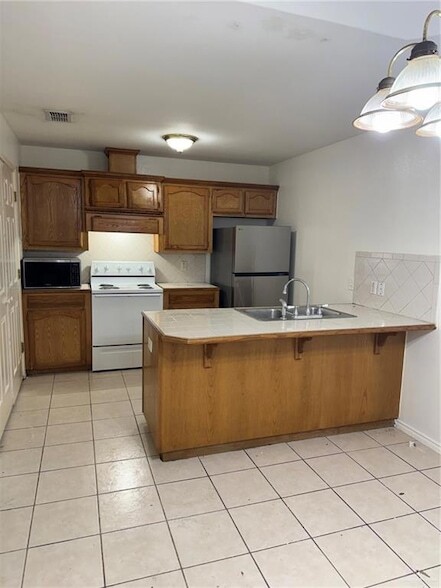 Photo - 1408 W Prosperity Dr Unit D