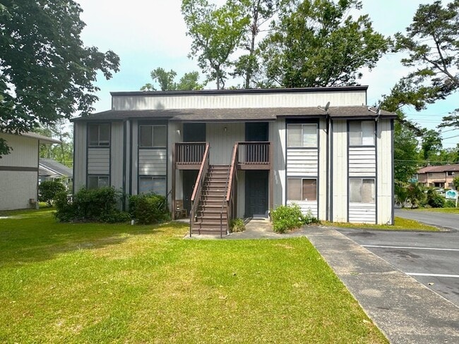 Building Photo - 1401 Lazy Brook Unit D