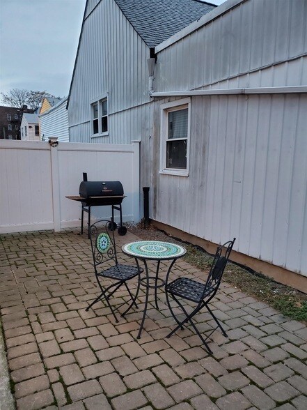 Photo - 112 39th St Unit 1