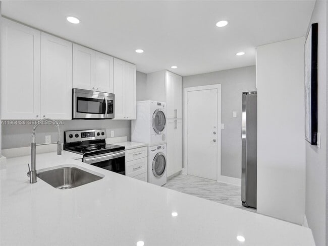 Photo - 6000 N Ocean Blvd Unit 5G