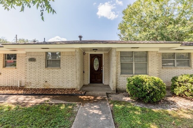 Photo - 1212 Irving St