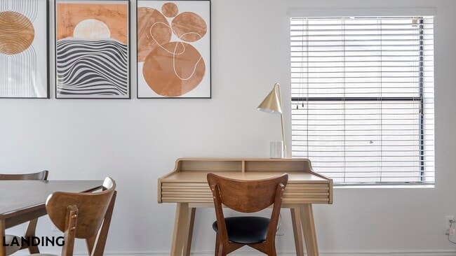 Photo - 1071 Clayton Ln Unit M1012