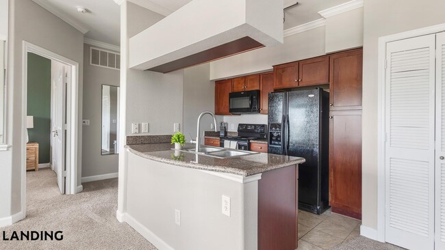 Photo - 6500 Champion Grandview Way Unit 28305