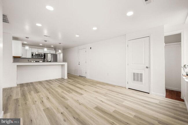 Photo - 1633 Germantown Ave