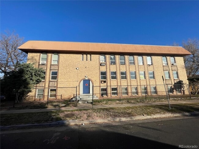 Building Photo - 1590 Clinton St Unit 106