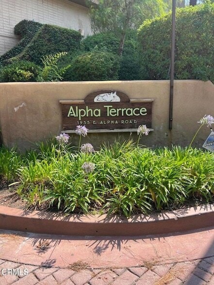 Building Photo - 1935 Alpha Rd Unit 310