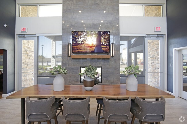 Photo - Kinsley Forest