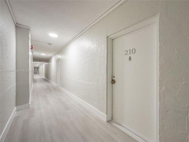 Photo - 17570 Atlantic Blvd Unit 210