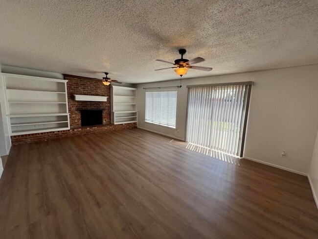 Photo - 4319 53rd St