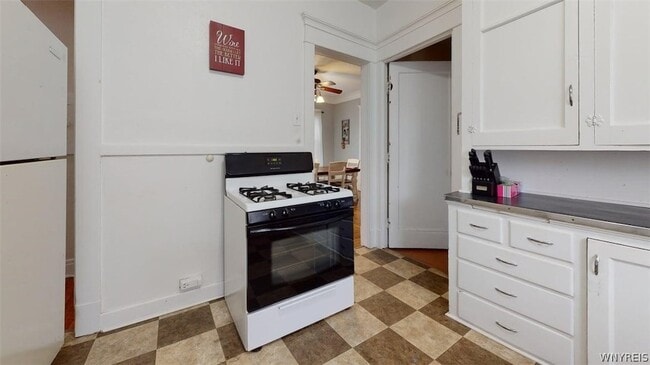 Photo - 139 Fordham Dr