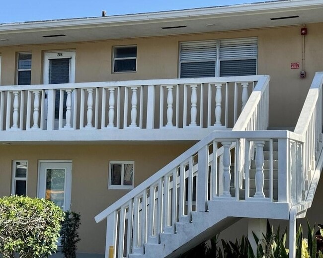 Photo - 2222 NE 1st Way Unit 204