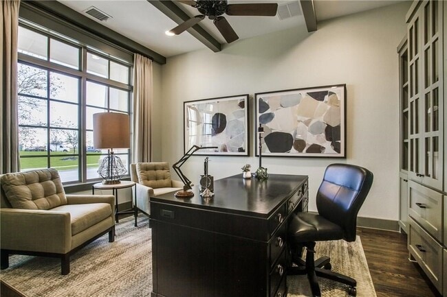 Photo - 1106 Sarah St