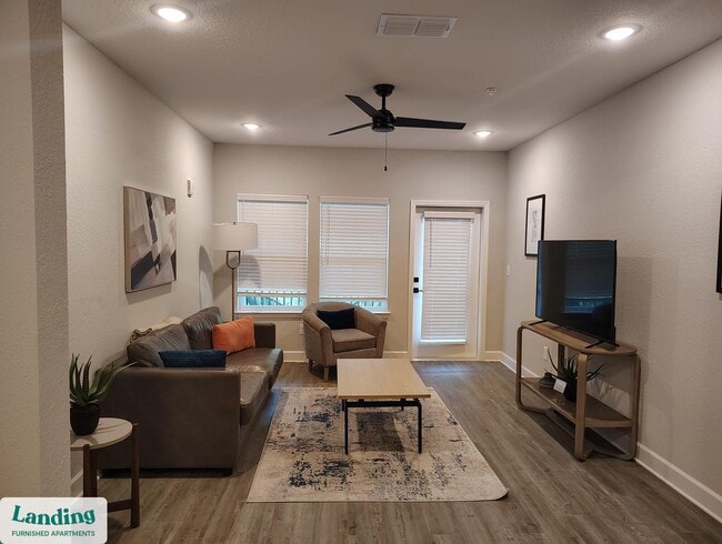 Building Photo - 120 NW 148th Terrace Unit 722.1408819