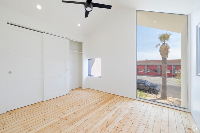 1BR, 1BA - 600SF - Bedroom - The Tailor