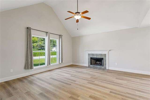 Photo - 506 Northshore Ln