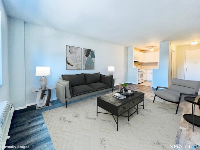 Photo - 140 Grove St