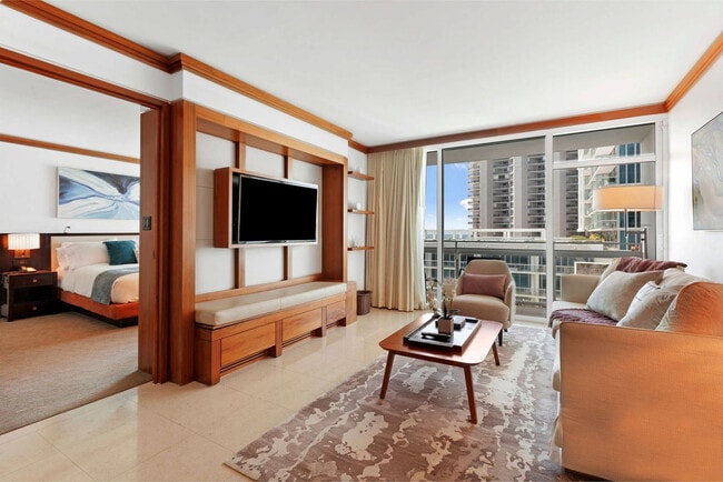 Building Photo - 6801 Collins Ave Unit ID1286895P