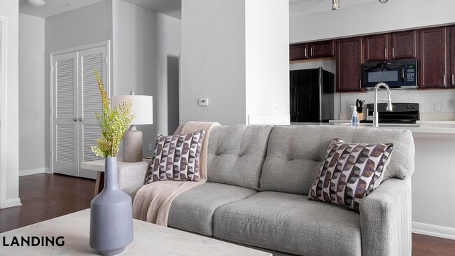 Photo - 14807 Woodland Hills Dr Unit 5102