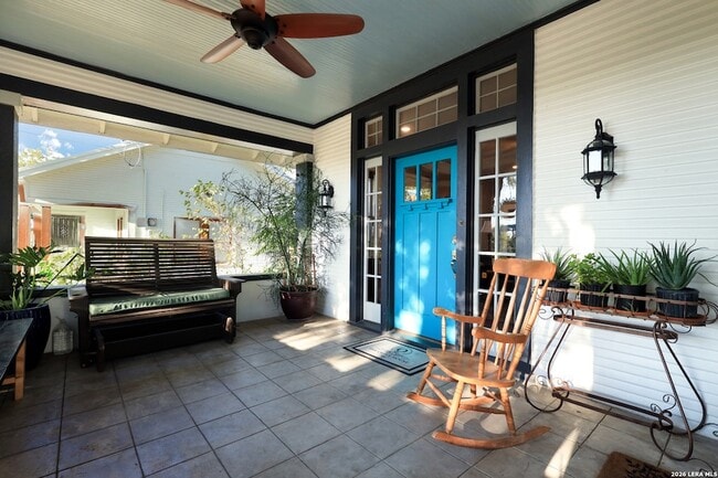 Photo - 802 N Olive St