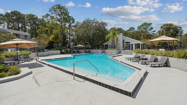 Building Photo - Oasis of Mandarin