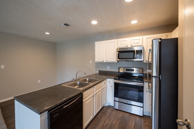 Photo - Grande Hill Estates